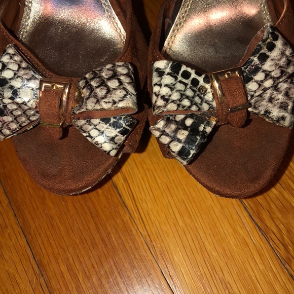 Bakers women’s animal pattern stiletto 👠 heels - Picture 3 of 8